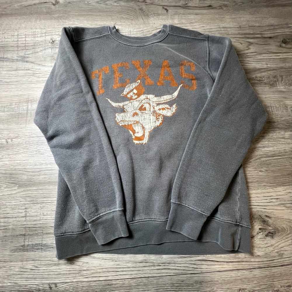 Alta Gracia Texas Longhorns Sweatshirt Mens Small Gray Bevo Graphic Pullover UT